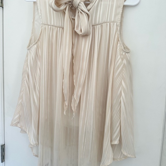 Bow top - Picture 4 of 5